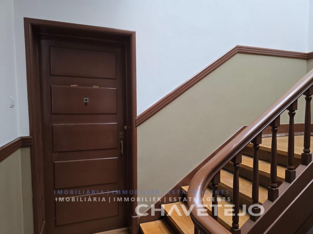 Charming Vintage-Inspired Apartment - in the Heart of Tomar, Central Portugal