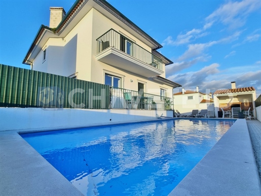 Atemberaubende Villa mit 4 Schlafzimmern und Swimmingpool in Villa Nova De Barquinha, Zentralportuga