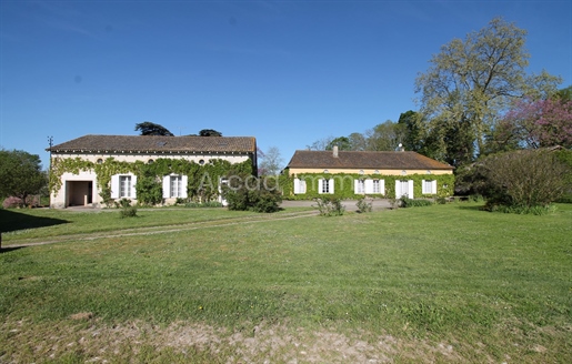 Beautiful property with two houses and outbuildings set in 2.8 hectares.
