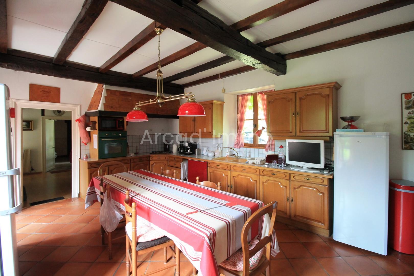 Magnificent longère with pigeon house, 5 bedrooms, a studio, a barn, swimming pool.