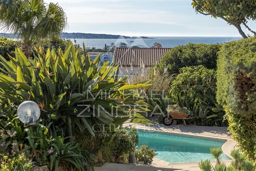 Nabij Cannes - Golfe-Juan - Villa met zeezicht