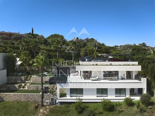 Super Cannes – recente door een architect ontworpen villa – panoramisch uitzicht op zee