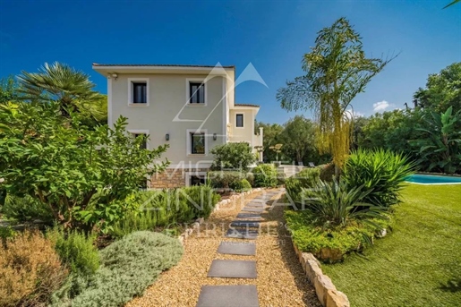 Close to Cannes - Juan-les-Pins - Modern villa close to the beach