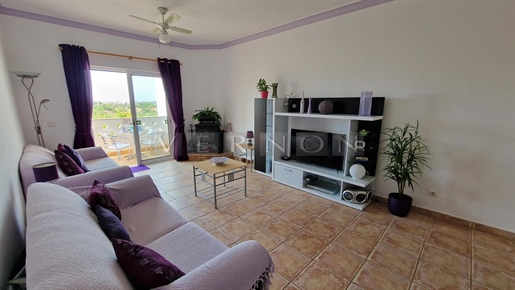 Algarve, Carvoeiro, 2-Zimmer-Wohnung zum Verkauf, mit Pool und Garage, 5 Minuten vom Dorf Carvoeiro,