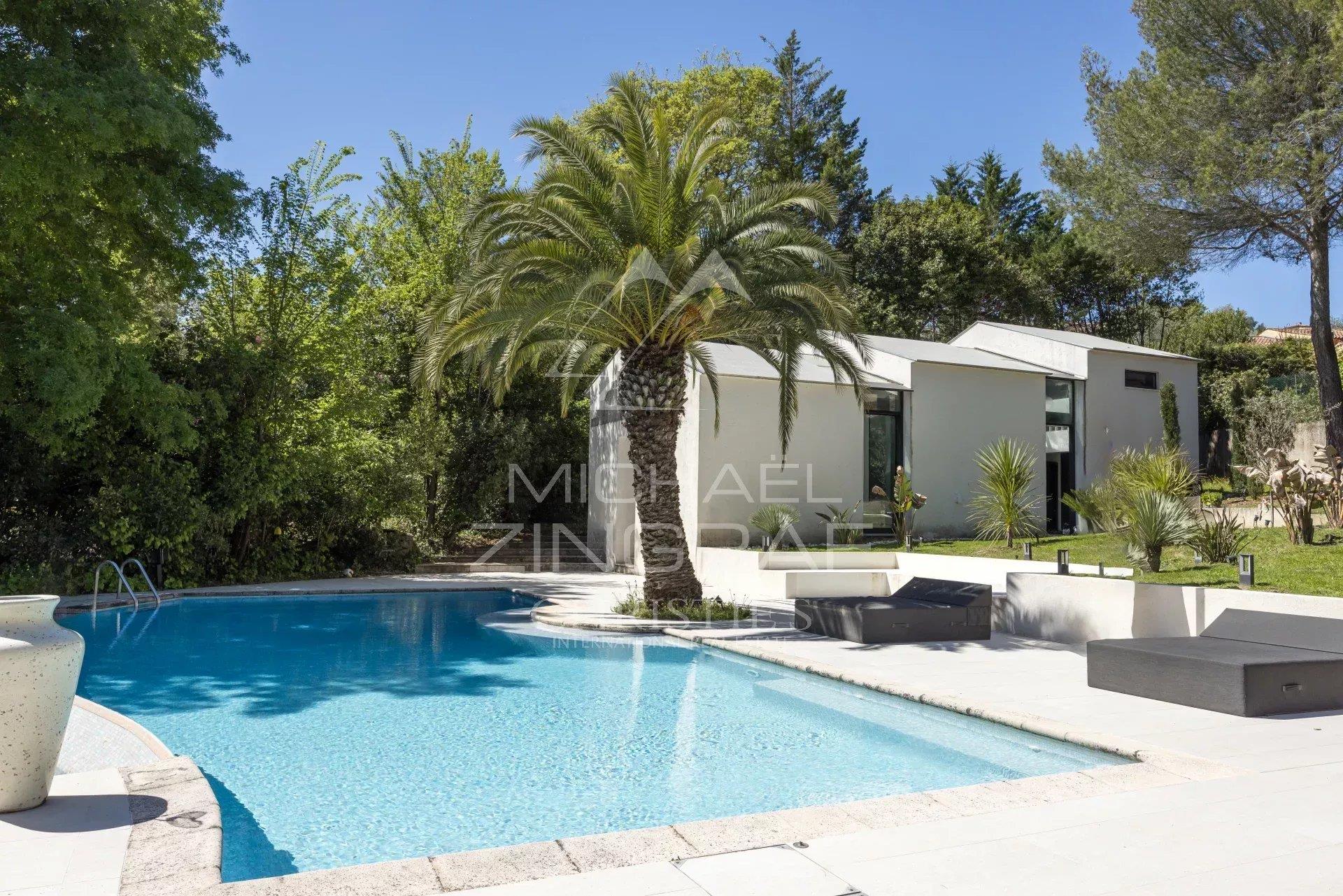 Valbonne village - Family Estate