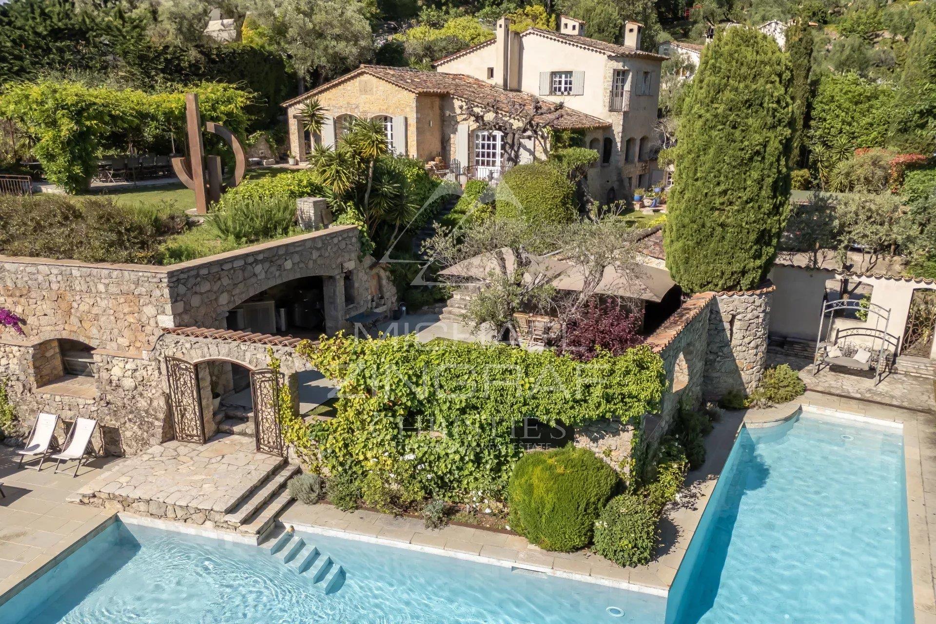 5 minutes from Mougins - Charming provencal mas