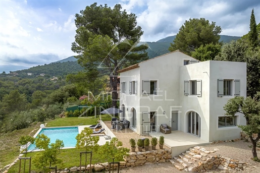 Close to Saint-Paul-de-Vence - Beautiful contemporary style property in a residential area