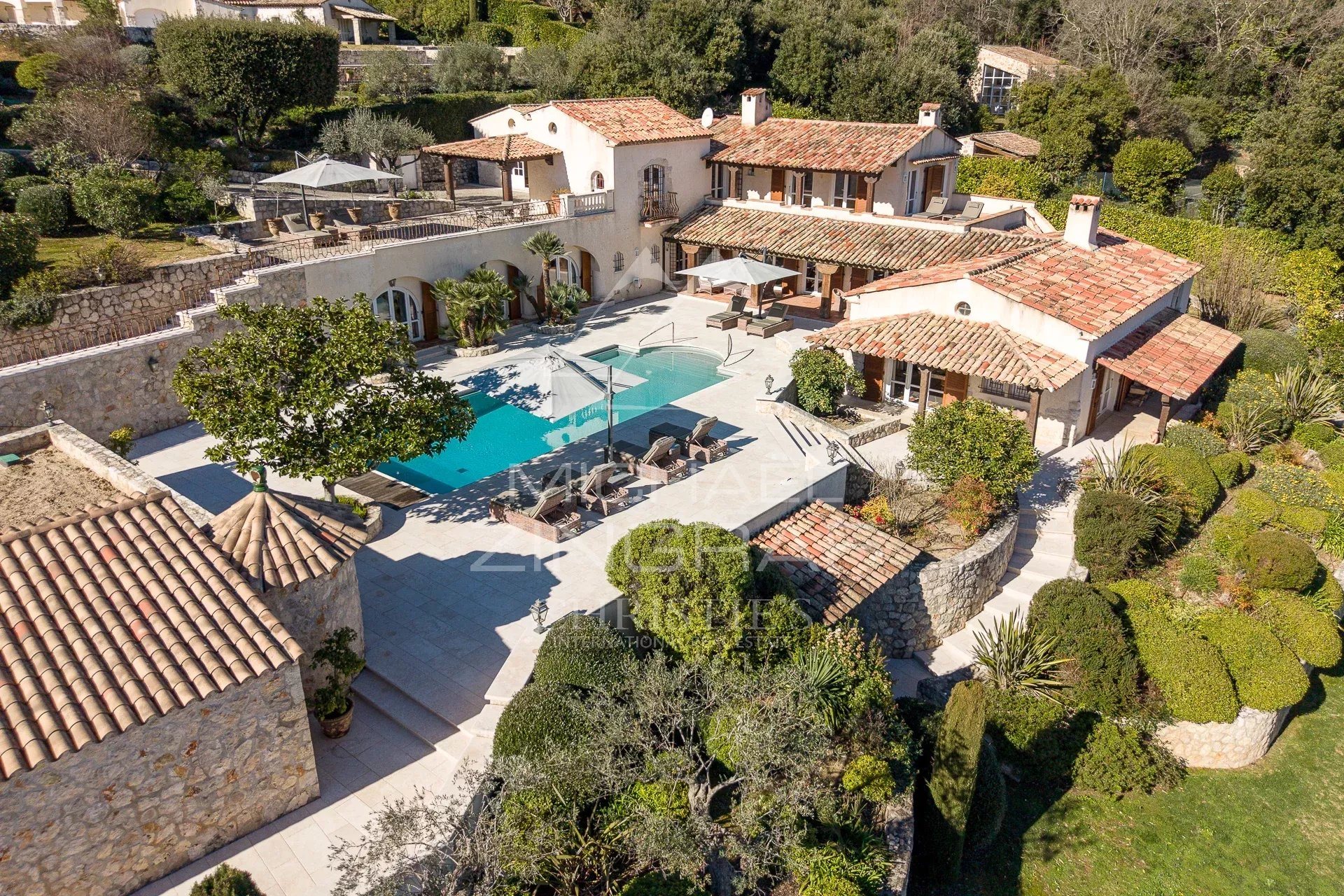 Maison à vendre, 437m², La Colle-sur-Loup