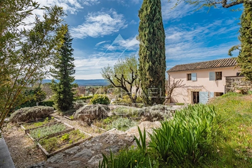 Village house with Luberon views