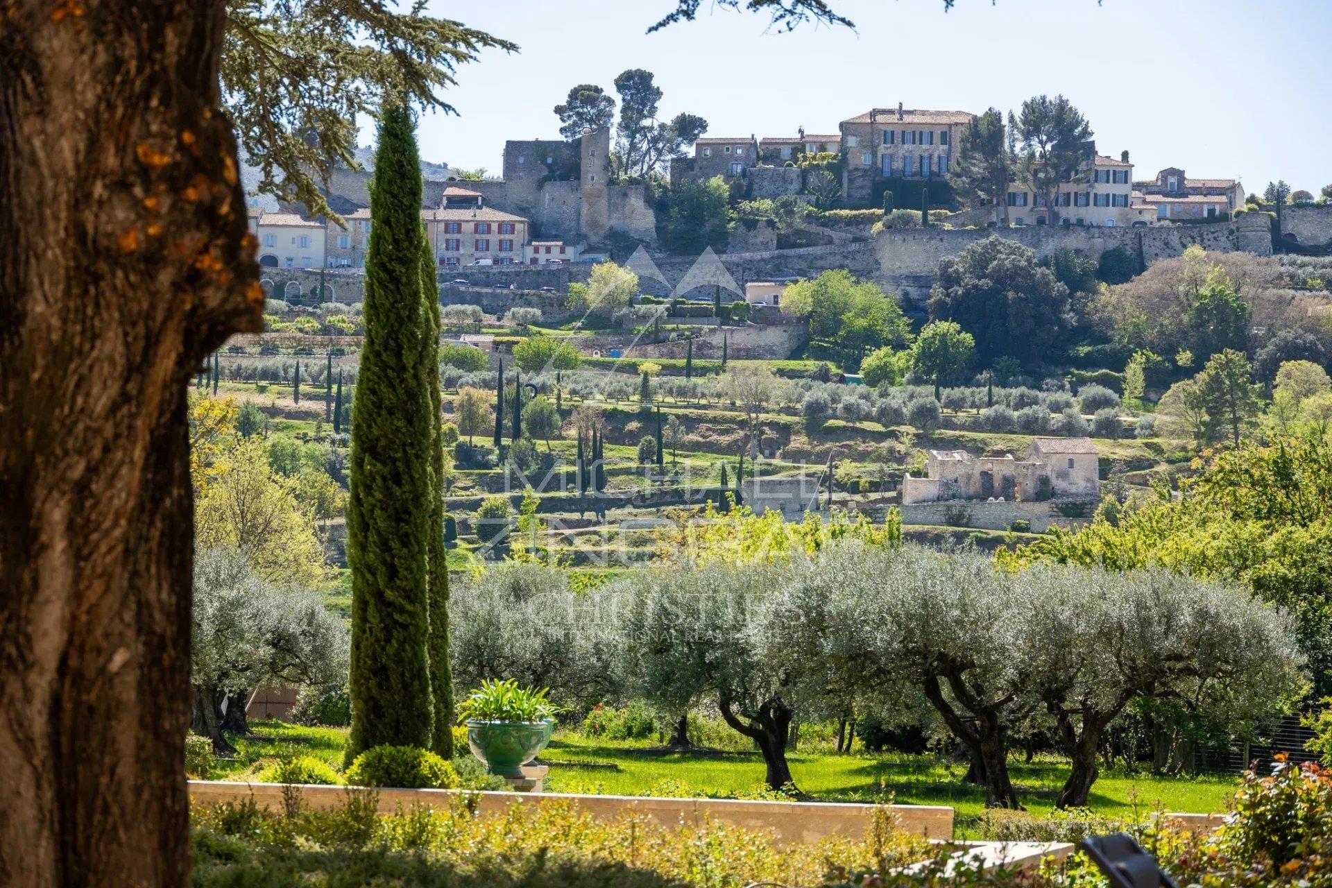Ménerbes - Exceptional country house with panoramic view