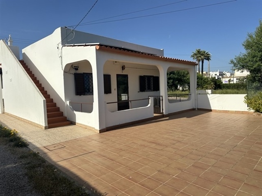Huis T2+1 Verkoop in Quelfes,Olhão