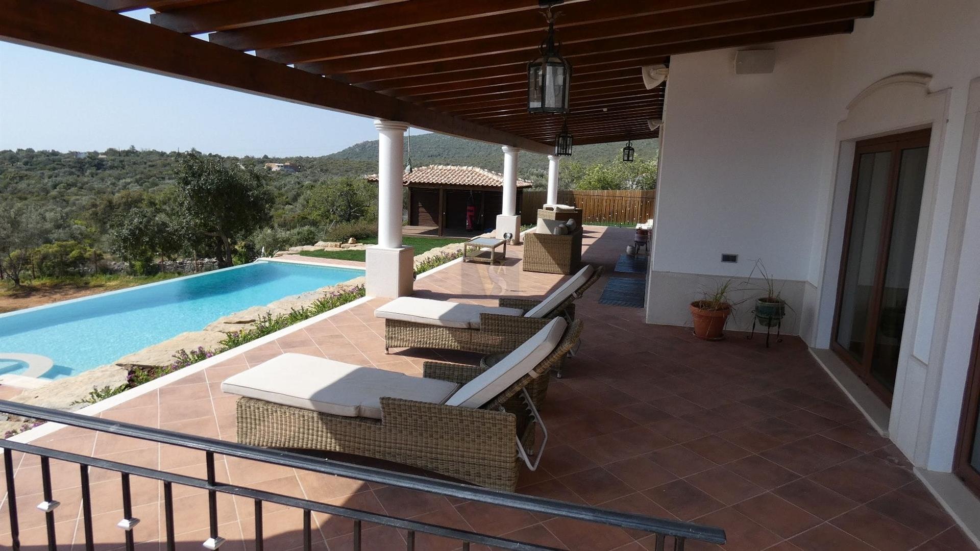 Country Estate T5+2 Sell in Moncarapacho e Fuseta,Olhão