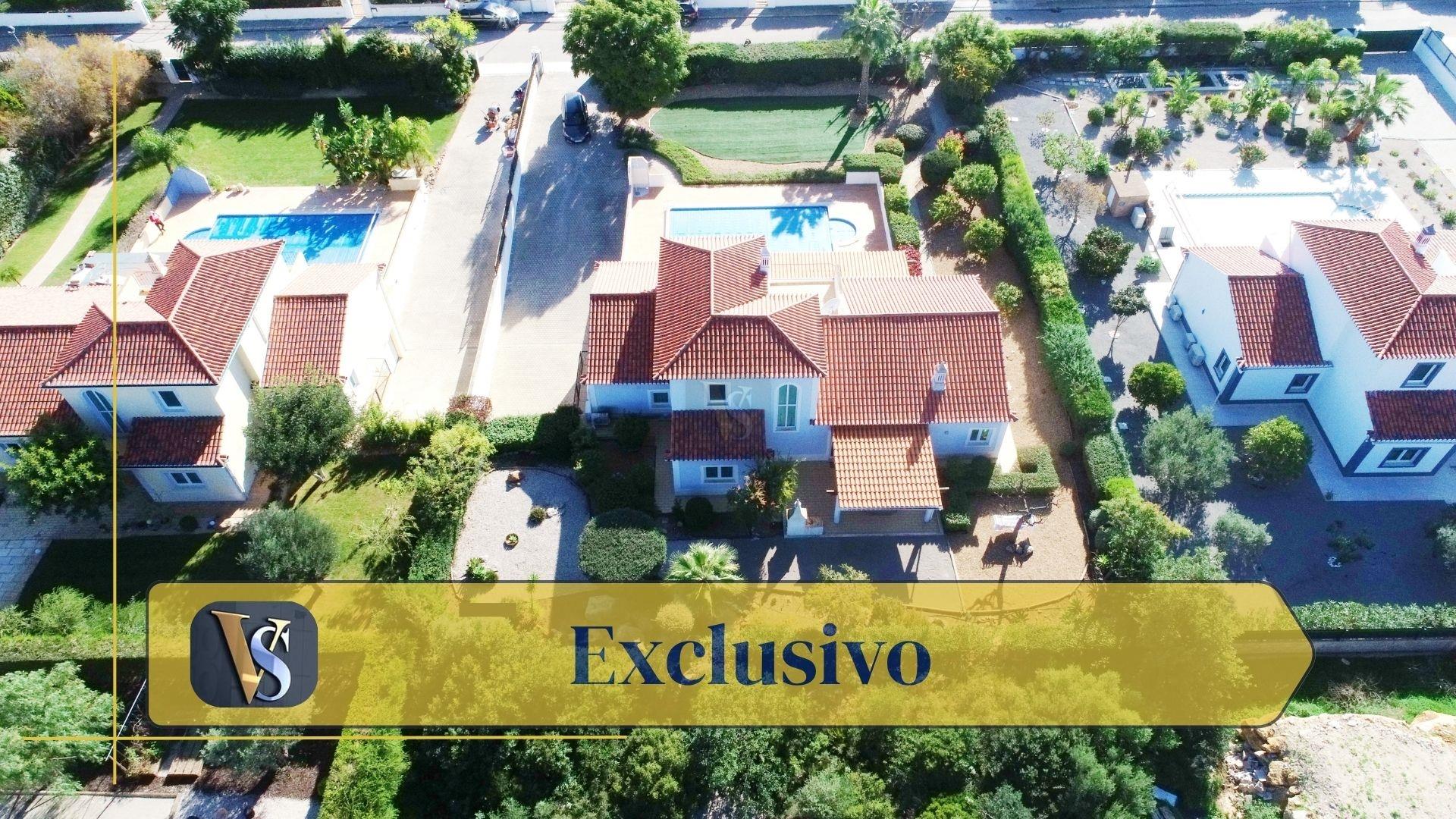 Huis 4 slaapkamers Te koop in Quelfes,Olhão