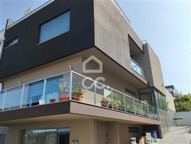 Moradia T5 Moderna a funcionar como Guest-House| Valongo – Investimento ou Habitação própria