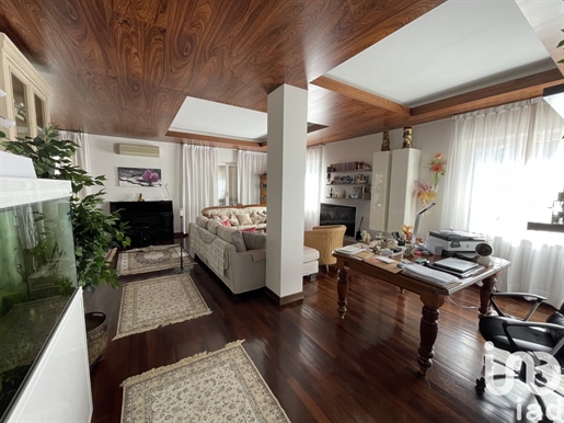 Vendita Appartamento 224 m² - 4 camere - Civitanova Marche