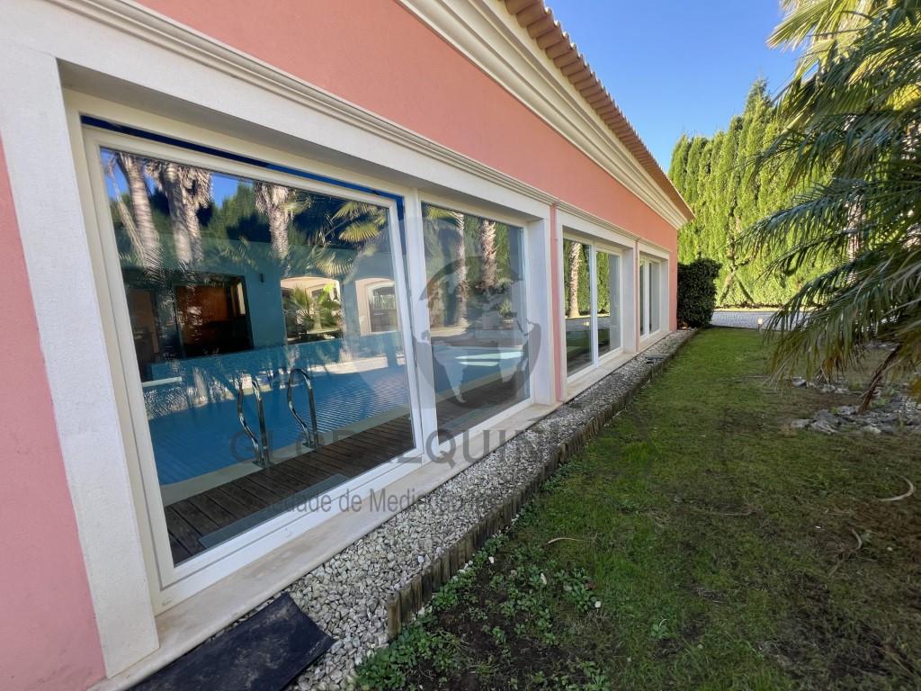 Quinta terreno 11860,00m2, mansão imponente c/ piscina próximo de praias