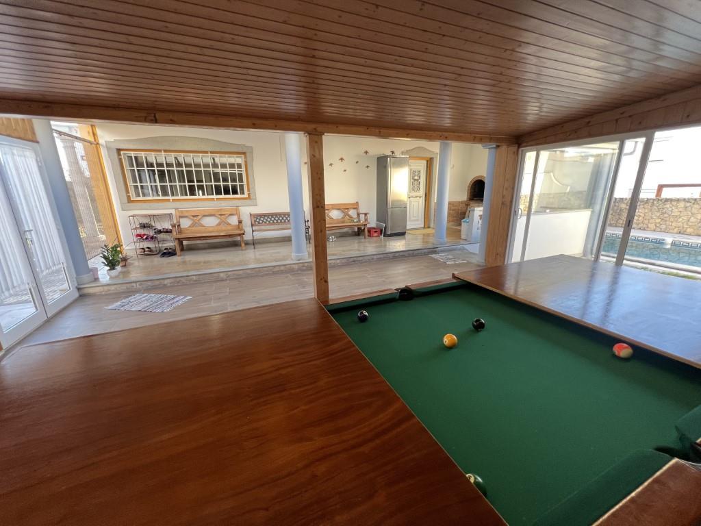 Charming house with pool and borehole, T4+1