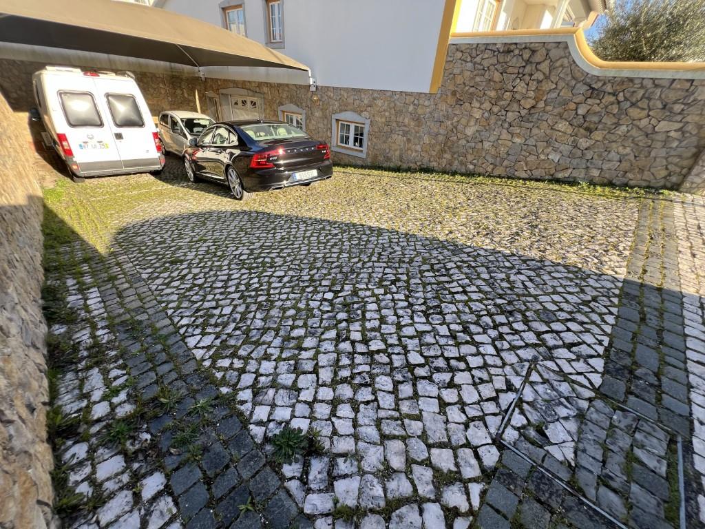 Charming house with pool and borehole, T4+1