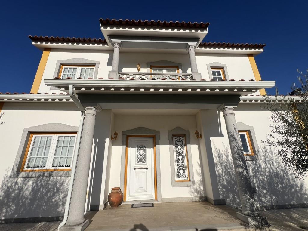 Imposing house , 4 + 1 Bedrooms, Rio Maior