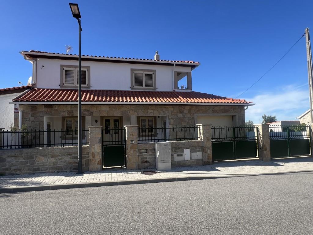 Excellent traditional architecture villa, 5 bedrooms, in Vilar Formoso