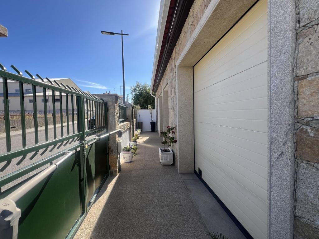 Excellent traditional architecture villa, 5 bedrooms, in Vilar Formoso