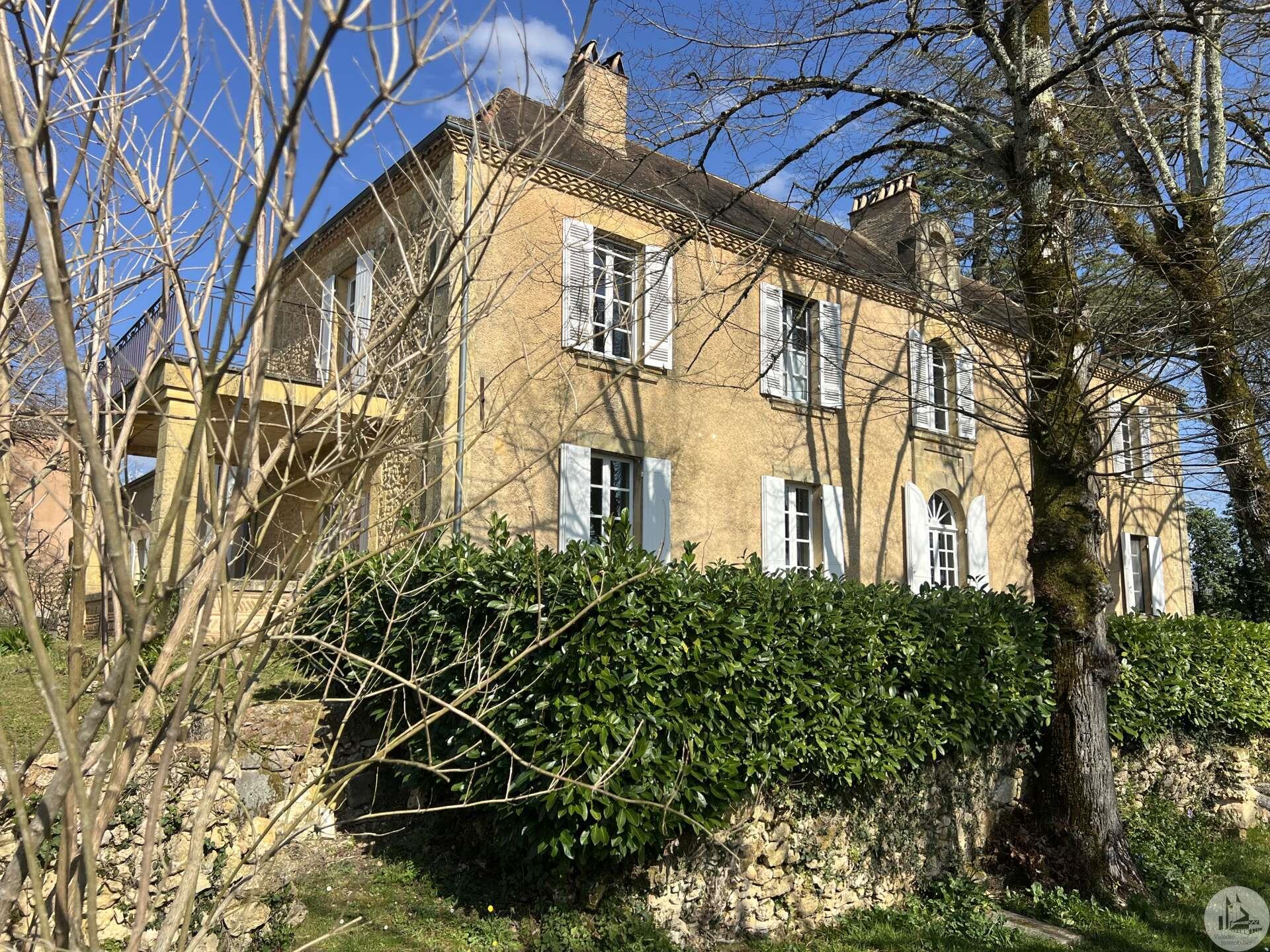 Historical demeure- Old convent - Bergerac