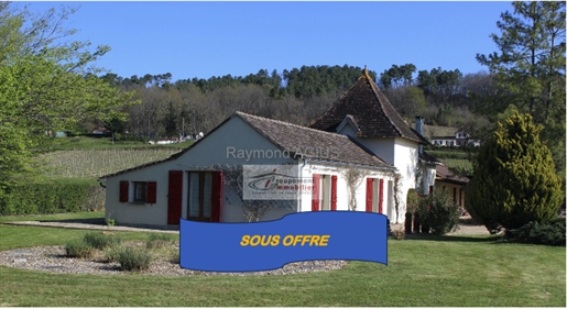 Character House with 4 bedrooms and 1 bedroom Gîte