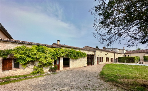 Charming traditional 5 bedroom stone house with 2 gîtes