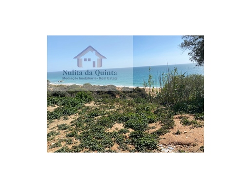 Land with 2 ruins with direct access to the beach - Albufeira