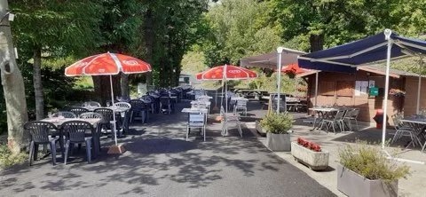 Restaurant terrasse parking