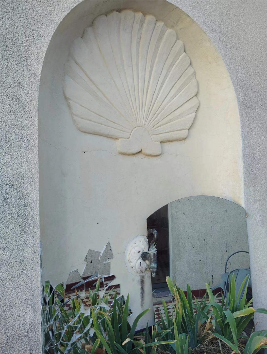 Maison multi espaces avec jardin