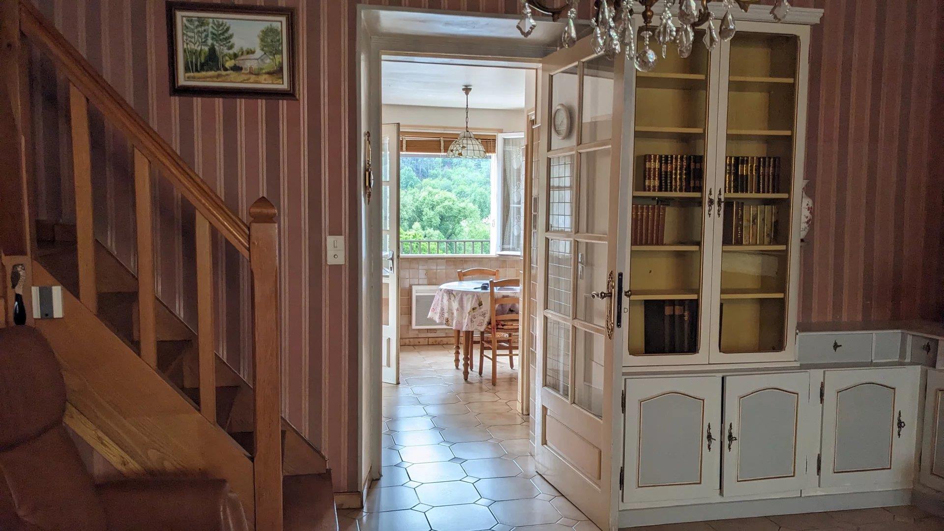 Gande bright house