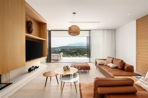 Suntuosa Villa Moderna Con Vistas Panorámicas En Marbella Club Golf Resort