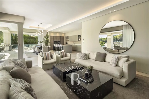 Erstaunliche Moderne Villa 300 M Vom Los Naranjos Golf In Nueva Andalusien
