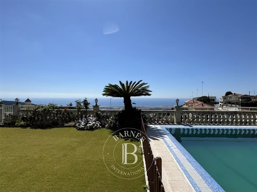Cozy house of 500 square meters with exceptional sea views, 30 minutes from Barcelona.