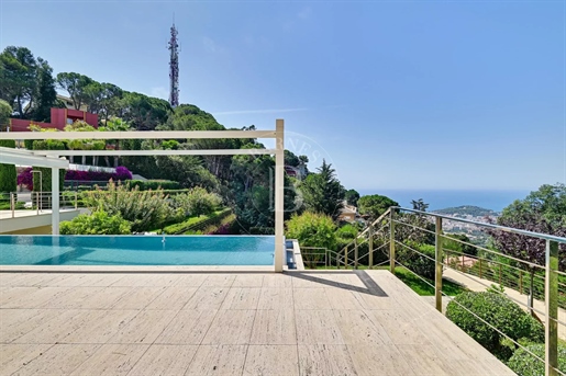 Spectacular villa with incredible sea and mountain views in Lloret de Mar, Costa Brava