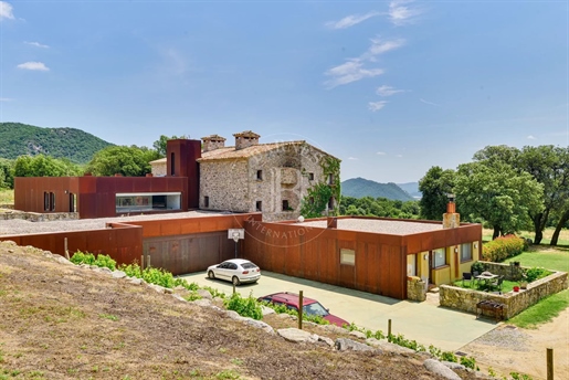 Prachtige luxe boerderij uit 1900 met 150 ha in het hart van Empordà, Costa Brava