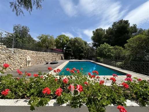 Spectacular 19th-century farmhouse in Cabrera de Mar, 20 minutes from Barcelona.