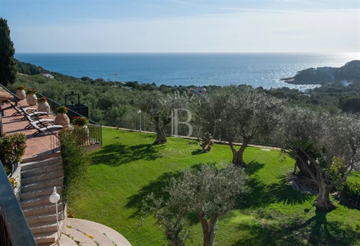 Exclusive villa in begur, costa brava, with panoramic views over aiguablava and south orientation.