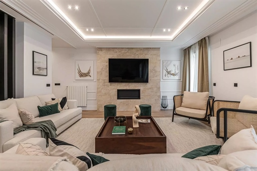 Madrid - Goya - Barrio Salamanca - Nuovissimo appartamento ristrutturato con 3 camere da letto con b