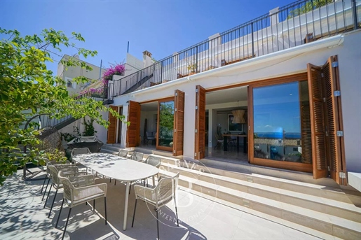 Espléndida casa con piscina y impresionantes vistas sobre la bahía de Palma