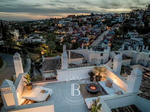 Stunning Newly Renovated Front Line Golf Penthouse In Nueva Andalucía
