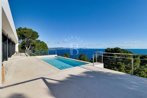 Exclusive villa with panoramic sea views in Begur, Costa Brava