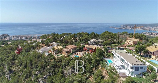 Spectaculaire villa in Costa d'en Blanes met uitzicht op zee