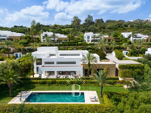 Stunning Villa With Panoramic Golf Views At Finca Cortesīn