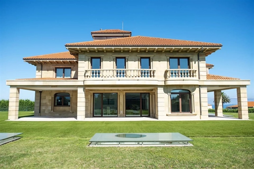 Architectural Jewel overlooking the Cantabrian Sea-Gijon