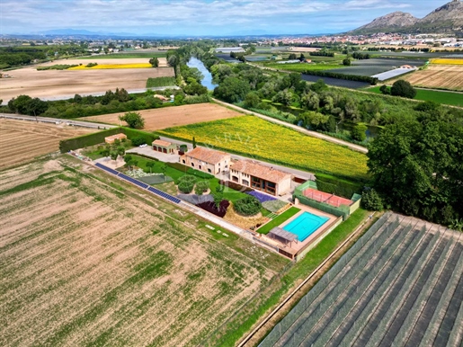 Enestående Country House nær Pals i privilegeret beliggenhed Baix Empordà, Costa Brava