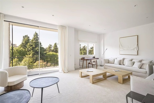 Madrid - Argüelles - Moncloa - Arquitectura contemporánea de tres dormitorios en suite con vistas al
