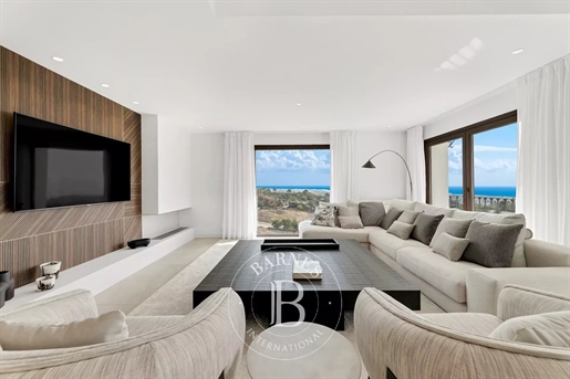 Superb Modern Villa With Panoramic Sea & Mountain Views