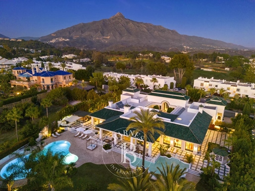 Herrliche Andalusische Villa In Der Nähe Der Golfplätze In Nueva Andalucía